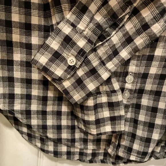 Roxy Women’s Black Cream Plaid Flannel Shirt Double Button Triangle Flap Size XS - Picture 8 of 12